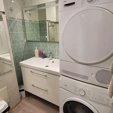 Private - Flat Share - Tram A - C3-4 * Cenon