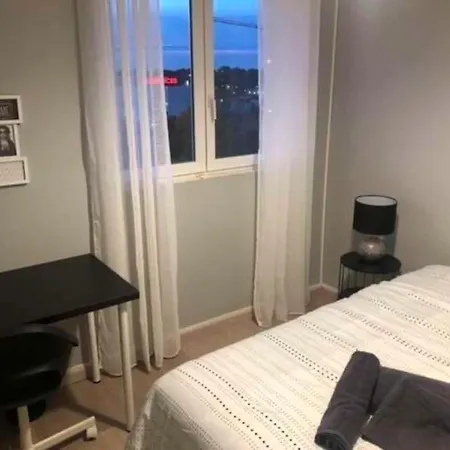 Apartament Private - Flat Share - Tram A - C3-4 Cenon