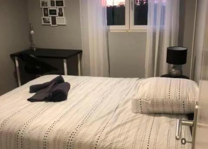 Apartman Private - Flat Share - Tram A - C3-4 *